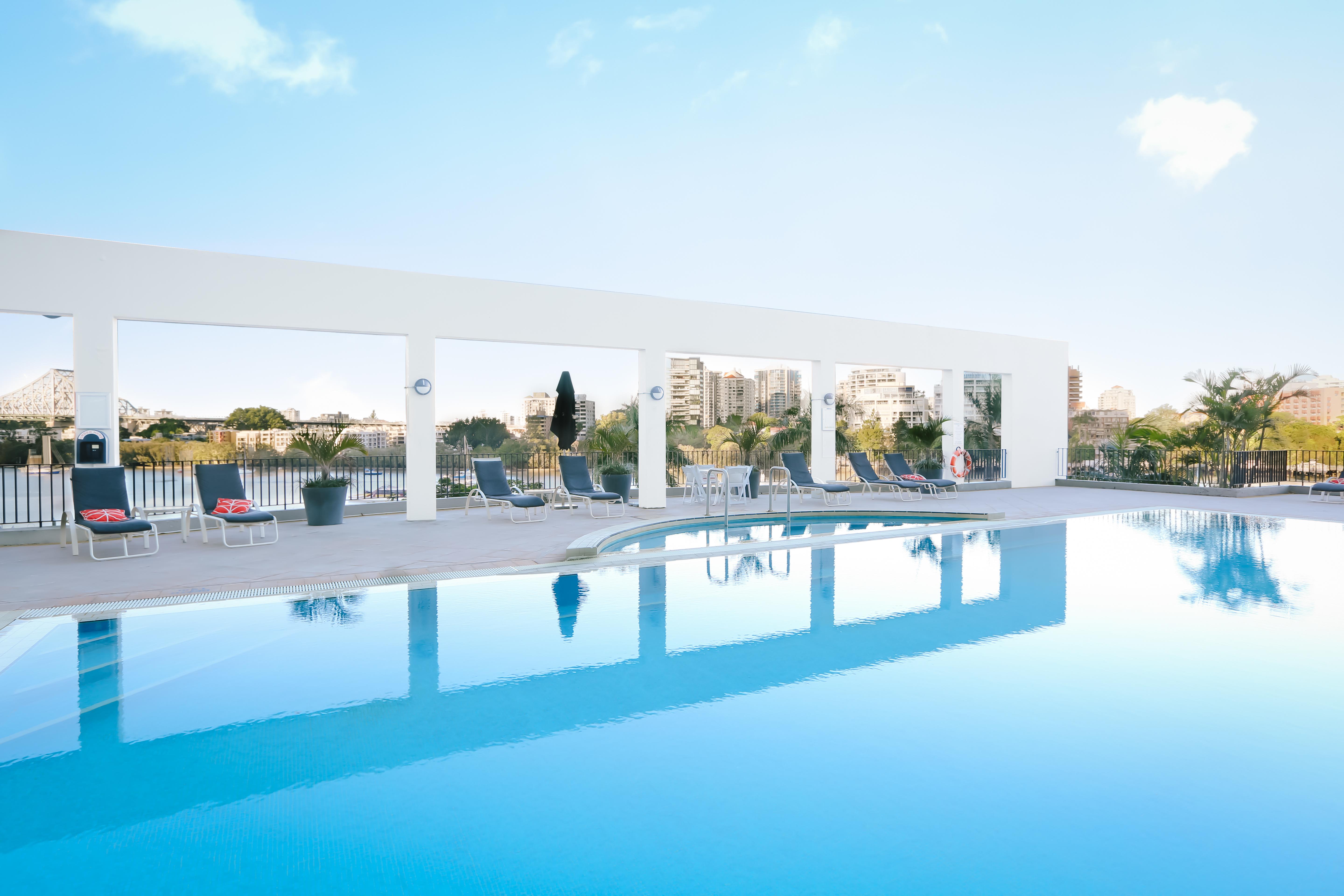 מלון Stamford Plaza בריסביין מראה חיצוני תמונה The pool at the hotel