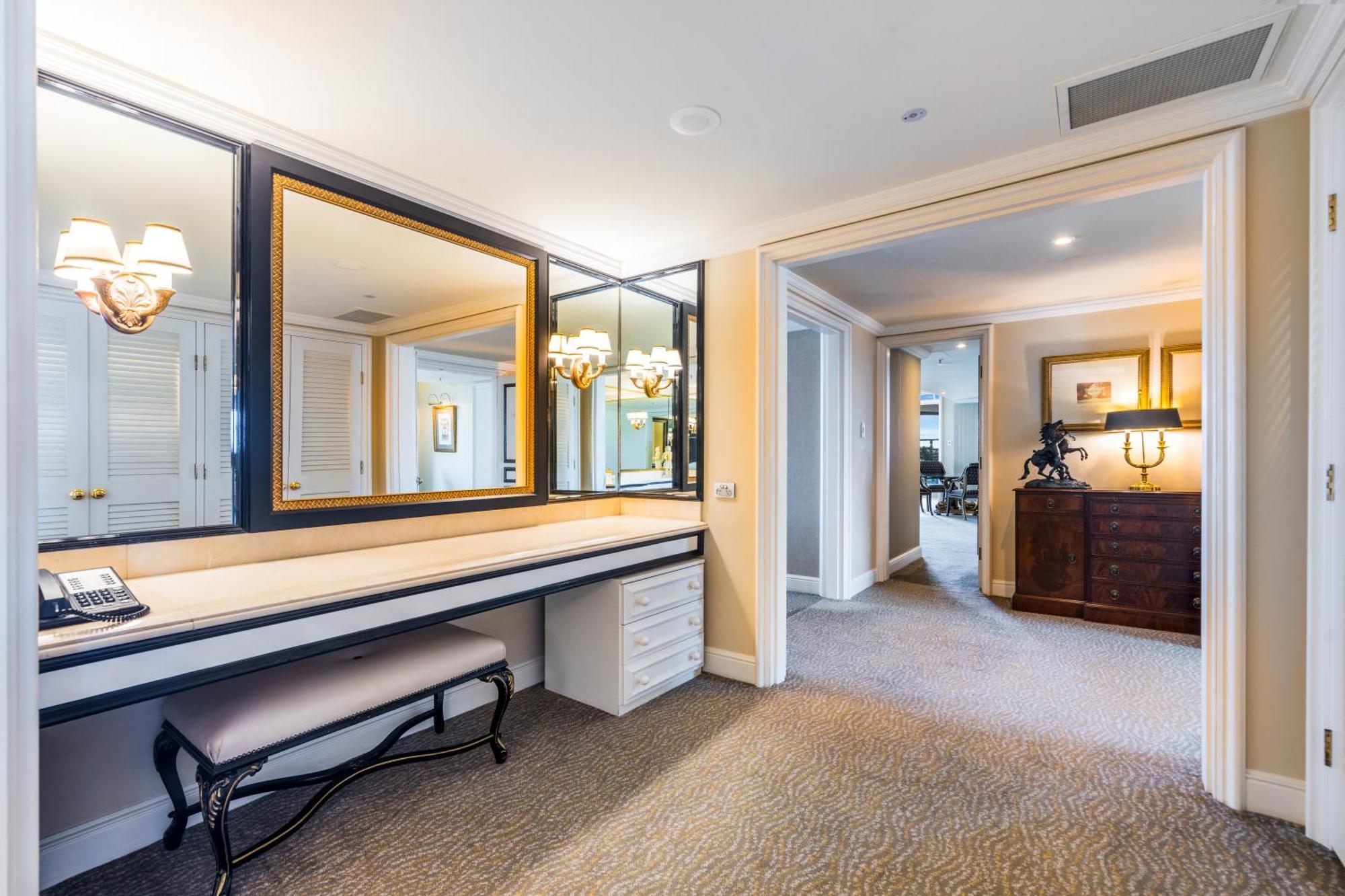 מלון Stamford Plaza בריסביין מראה חיצוני תמונה A suite at the Ritz-Carlton